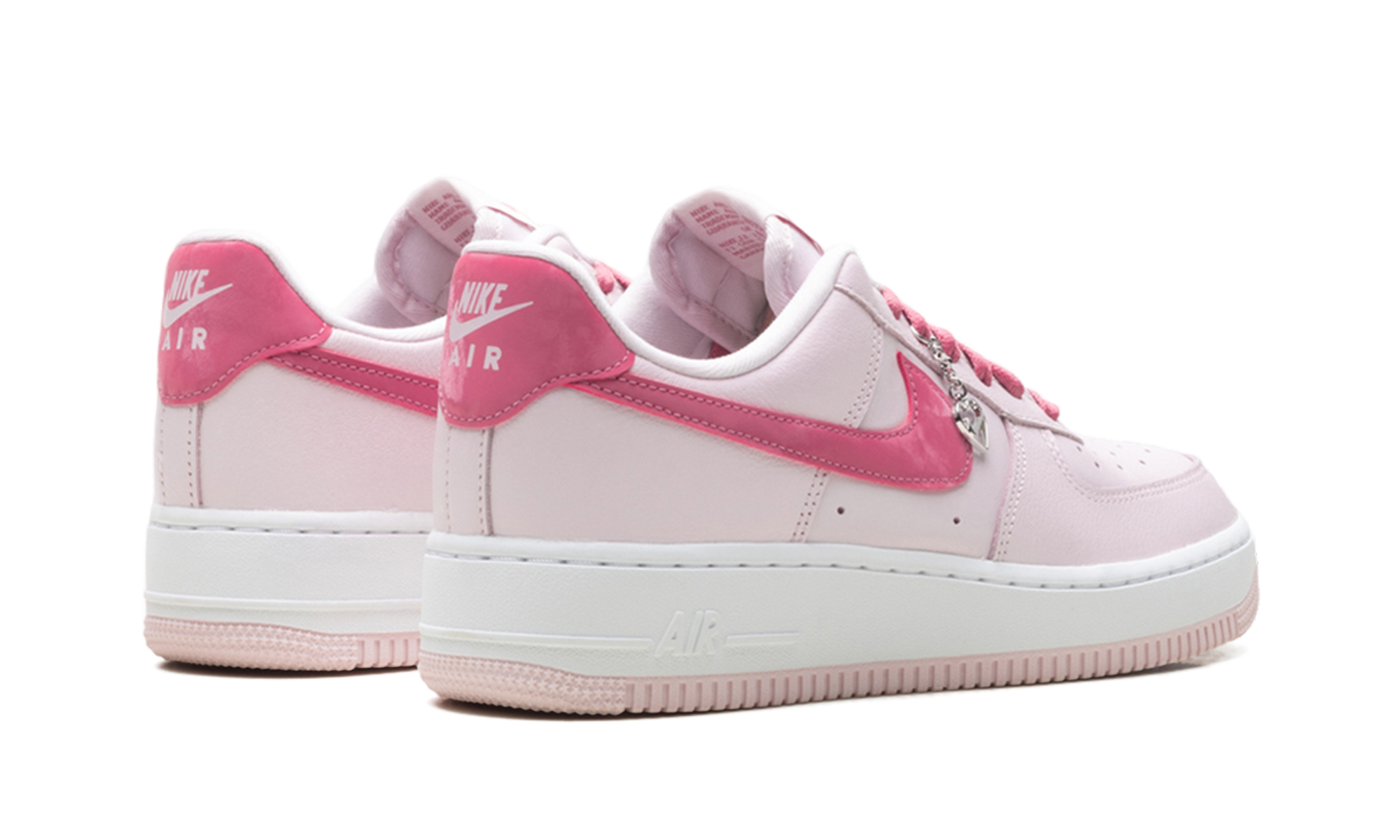 Air Force 1 Low WMNS "Valentine's Day (2026)" IO8755 600