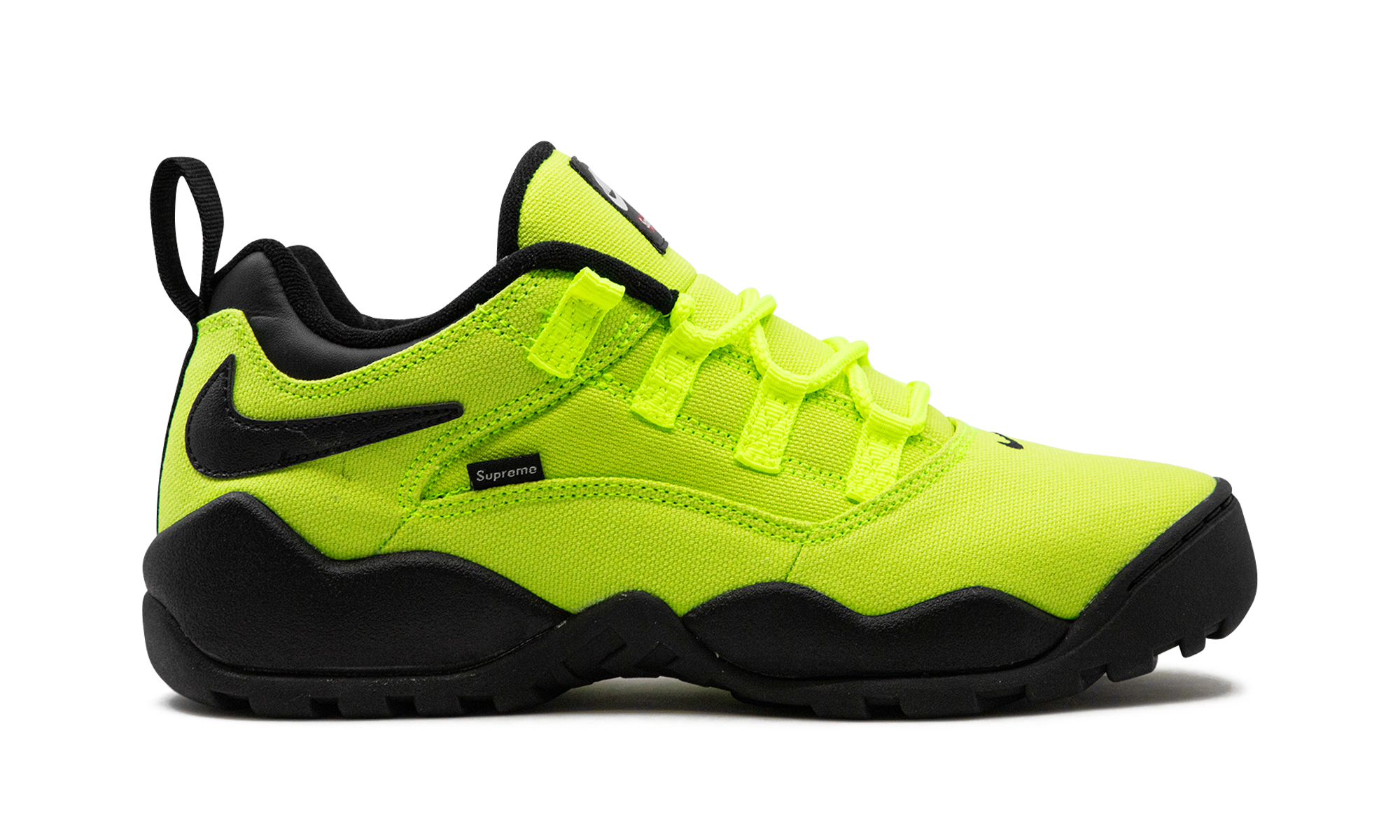 SB Darwin Low "Supreme - Volt" FQ3000 700